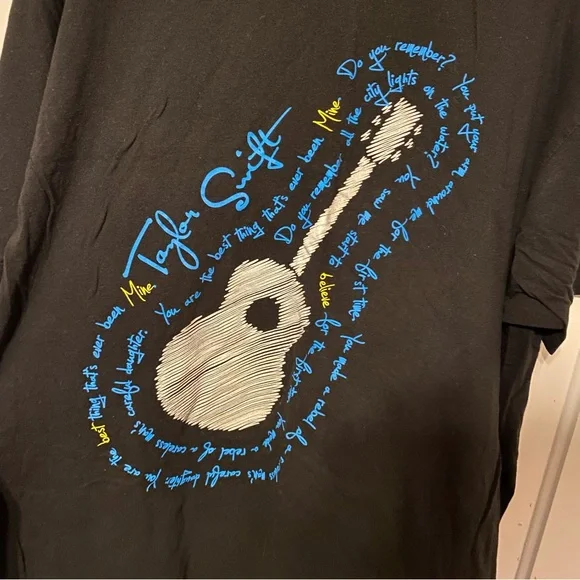 Taylor Swift “Mine” Tee - Picture 2 of 3